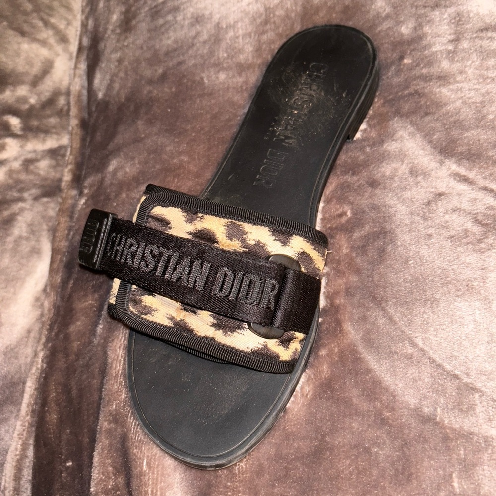 Christian Dior women’s slippers size 7